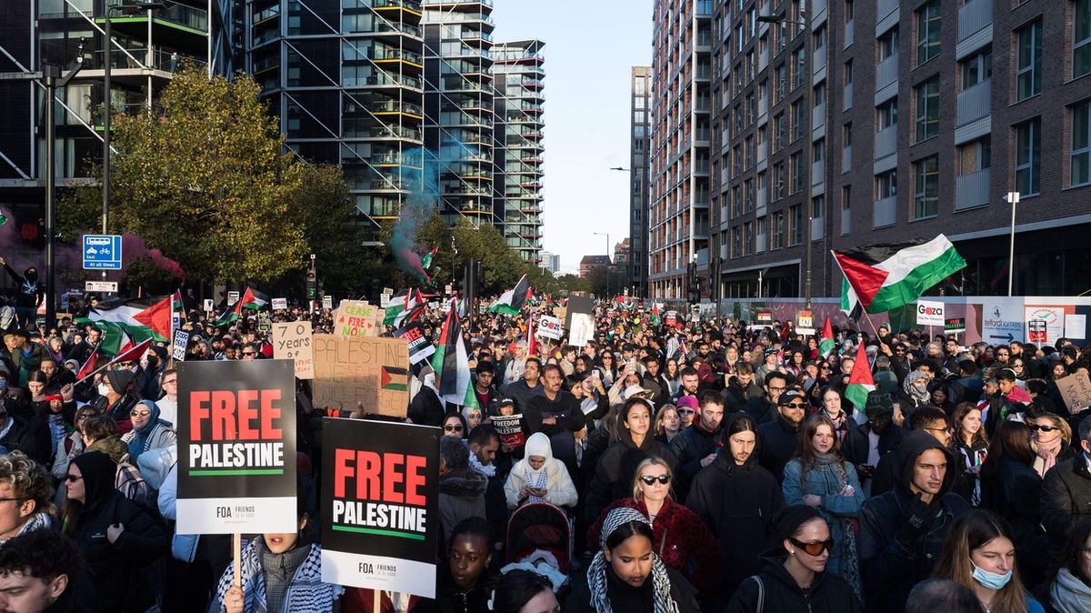Přes 300 tisíc lidí. Londýnem prošel další pochod za příměří v Gaze